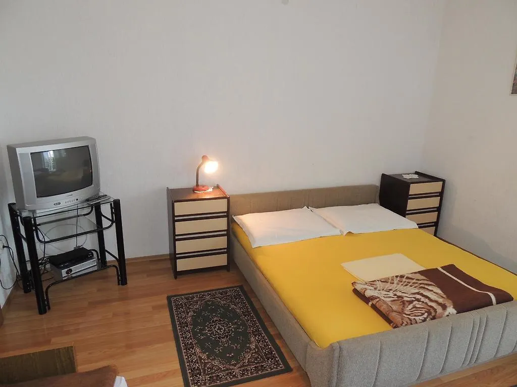 Apartments Dragica Malinska 0*,  Croatia